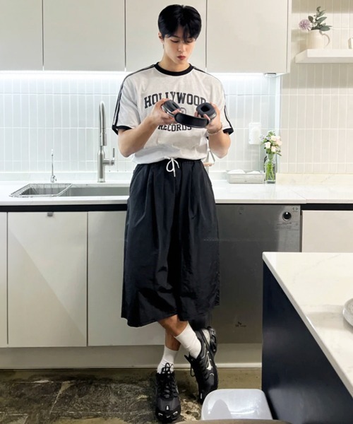 NOWLE（ノウル）の「【NOWLE】カレッジグラフィック リンガー半袖Tシャツ / レトロスポーツライン ハリウッドレコード トップス（Tシャツ/カットソー・メンズ・グレー・MEDIUM/X-LARGE/LARGE）」の13枚目の写真