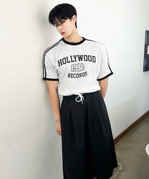 NOWLE（ノウル）の「【NOWLE】カレッジグラフィック リンガー半袖Tシャツ / レトロスポーツライン ハリウッドレコード トップス（Tシャツ/カットソー・メンズ・グレー・MEDIUM/X-LARGE/LARGE）」の11枚目の写真