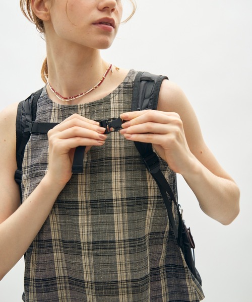 full/fill.(フルフィル)の「compact mini backpack / コンパクトミニバックパック(バックパック/リュック・レディース・グレー/ブラック・FREE)」の11枚目の写真