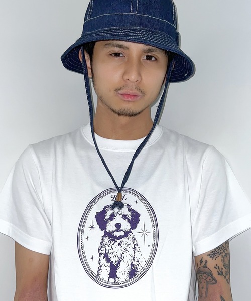 BGL(ビージーエル)の「【ZOZO限定!】DOG GRAPHIC TEE / 犬柄 / トイプードル / プリント / 韓国ストリート 半袖Tシャツ(Tシャツ/カットソー・レディース・ブルー/ホワイト/ブラック/レッド・XS/M/S)」の1枚目の写真