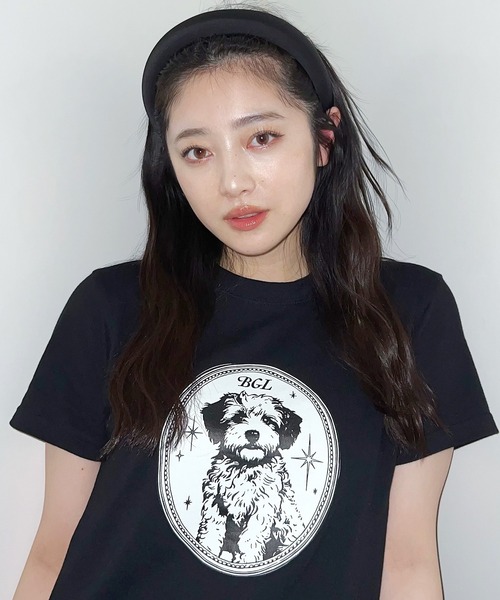 BGL(ビージーエル)の「【ZOZO限定!】DOG GRAPHIC TEE / 犬柄 / トイプードル / プリント / 韓国ストリート 半袖Tシャツ(Tシャツ/カットソー・レディース・ブルー/ホワイト/ブラック/レッド・XS/M/S)」の2枚目の写真
