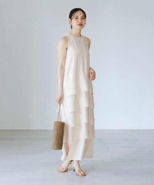 Noble（ノーブル）の「ROOM NO.8/ルームエイト BLACK W-SATIN NS TIERED DRESS（ワンピース・レディース・ホワイト・SMALL）」の5枚目の写真