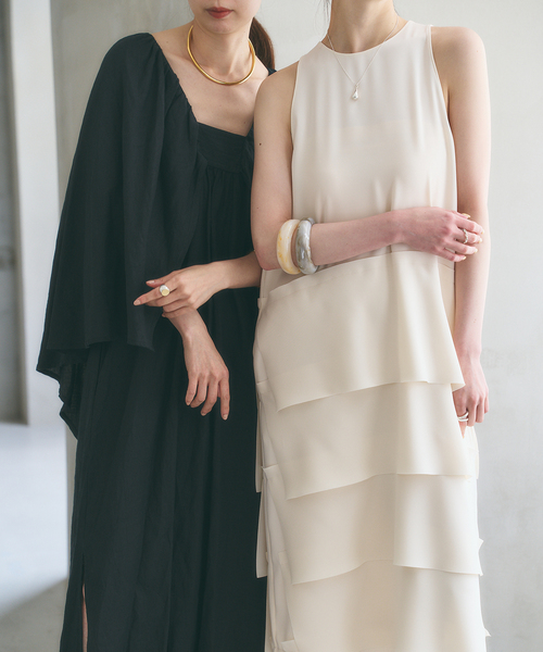Noble（ノーブル）の「ROOM NO.8/ルームエイト BLACK W-SATIN NS TIERED DRESS（ワンピース・レディース・ホワイト・SMALL）」の11枚目の写真