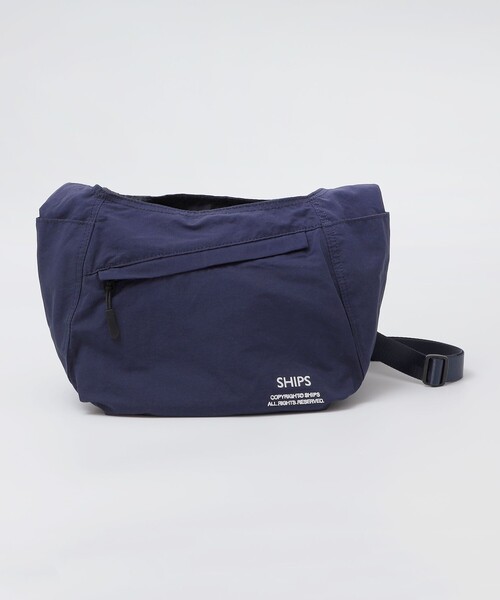 SHIPS(シップス)の「【WEB限定】SHIPS: 60/40クロス ミディアム ショルダー バッグ(トートバッグ・メンズ・ブラック/ネイビー/レッド/チャコールグレー・ONE SIZE)」の11枚目の写真