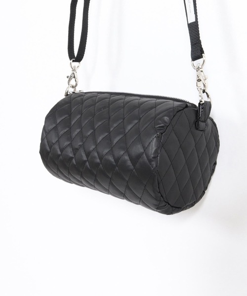 GLIMCLAP(グリムクラップ)の「mko13730-Diamond-Quilted Synthetic Leather Drum Bag ショルダーミニバッグ(211-027-gla-cg)(ショルダーバッグ・メンズ・ブラック・FREE)」の13枚目の写真
