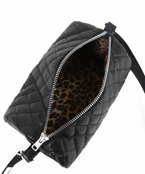 GLIMCLAP(グリムクラップ)の「mko13730-Diamond-Quilted Synthetic Leather Drum Bag ショルダーミニバッグ(211-027-gla-cg)(ショルダーバッグ・メンズ・ブラック・FREE)」の19枚目の写真
