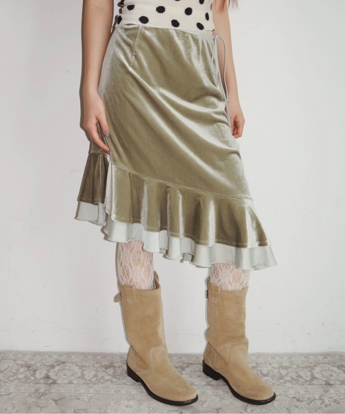 musubore(ムスボレ)の「frill velours midi skirt / ベロアフリルミディスカート(スカート・レディース・パープル/グリーン・1/0)」の5枚目の写真