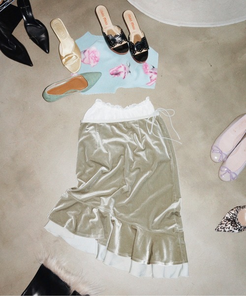 musubore(ムスボレ)の「frill velours midi skirt / ベロアフリルミディスカート(スカート・レディース・パープル/グリーン・1/0)」の21枚目の写真