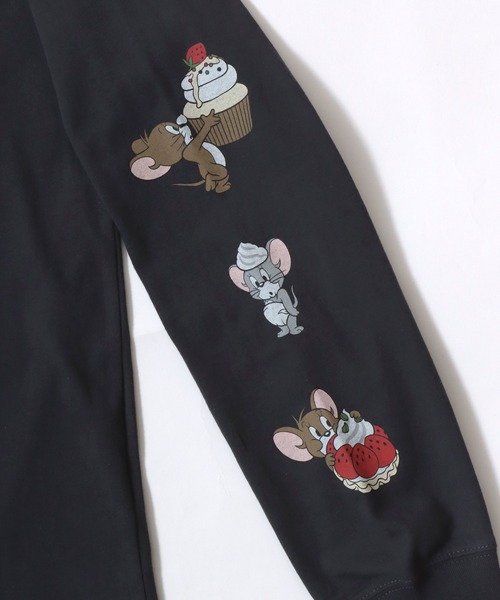 Tom&Jerry(トムアンドジェリー)の「2026AW Tom and Jerry/トムとジェリー オーバーサイズ ワンポイント刺繍 袖プリント 長袖Tシャツ ロンT レディース メンズ(Tシャツ/カットソー・レディース・スミクロ/ブラック系その他/グレイッシュベージュ/アイボリー・LL/L/M)」の19枚目の写真