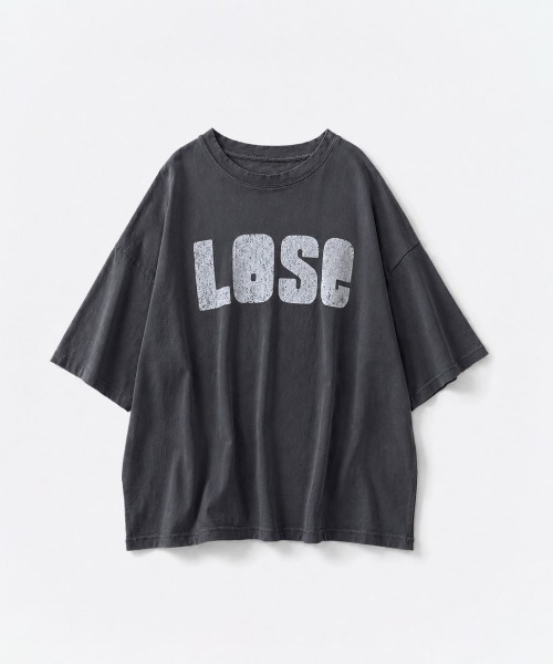 CANAL JEAN(キャナルジーン)の「Lakey Park LOSE Tシャツ(Tシャツ/カットソー・レディース・ベージュ/チャコールグレー・ONE SIZE)」の2枚目の写真