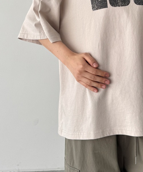 CANAL JEAN(キャナルジーン)の「Lakey Park LOSE Tシャツ(Tシャツ/カットソー・レディース・ベージュ/チャコールグレー・ONE SIZE)」の13枚目の写真