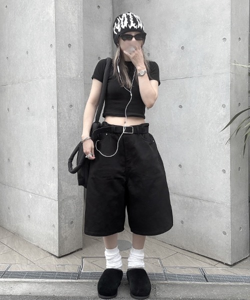 YACA(ヤーカ)の「Cotton Twill Bermuda Pants/コットンツイルバミューダパンツ(その他パンツ・レディース・ブラック・FREE)」の7枚目の写真