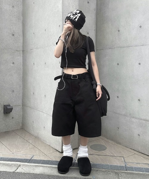 YACA(ヤーカ)の「Cotton Twill Bermuda Pants/コットンツイルバミューダパンツ(その他パンツ・レディース・ブラック・FREE)」の5枚目の写真