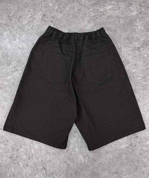 YACA(ヤーカ)の「Cotton Twill Bermuda Pants/コットンツイルバミューダパンツ(その他パンツ・レディース・ブラック・FREE)」の12枚目の写真
