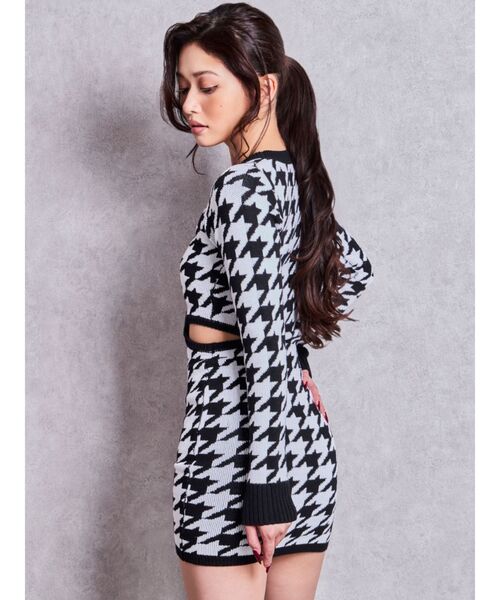 GYDA(ジェイダ)の「LONG SLEEVE SIDE OPENニットミニワンピース(ワンピース・レディース・その他1/ブラック・FREE/X-SMALL)」の15枚目の写真