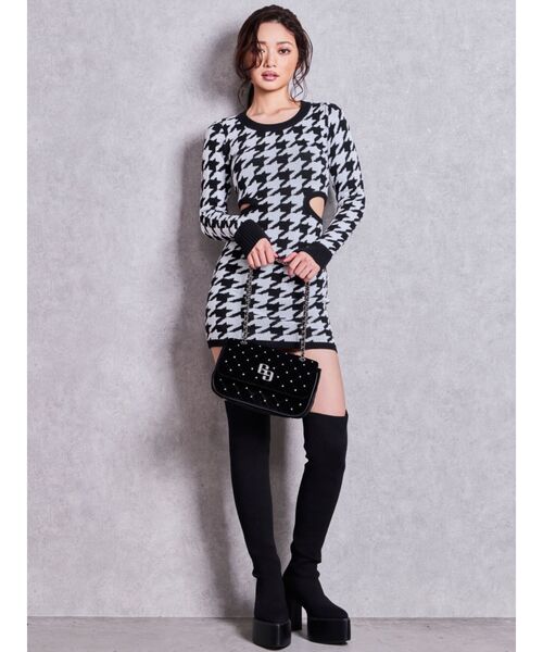 GYDA(ジェイダ)の「LONG SLEEVE SIDE OPENニットミニワンピース(ワンピース・レディース・その他1/ブラック・FREE/X-SMALL)」の17枚目の写真