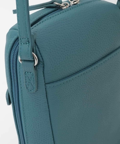 MK MICHEL KLEIN（エムケーミッシェルクラン）の「[300g以下の軽量]牛革ラウンドジップショルダーバッグ（ショルダーバッグ・レディース・ターコイズブルー/モカ/アイボリー/ブラック・00）」の8枚目の写真