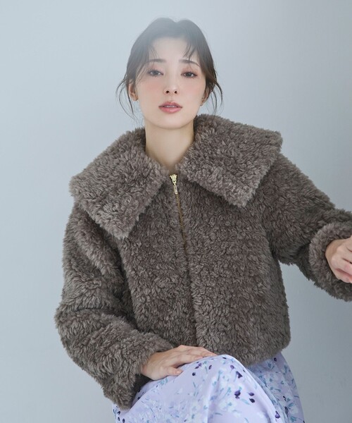 TOCCA(トッカ)の「FUZZY LOP LIKE ファーコート(ムートンコート・レディース・ブラウン系/ピンク系・0/4)」の2枚目の写真
