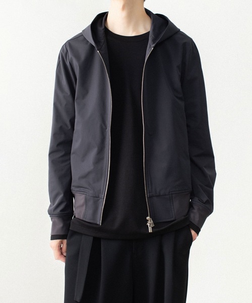 ATTACHMENT(アタッチメント)の「【LIMITED】ソロテックス ライトダブルクロス ジップアップ フーディー / SOLOTEX LIGHT DOUBLE CLOTH ZIP-UP HOODIE(パーカー・メンズ・ダークグレー/ブラック・1/2/3/4)」の2枚目の写真