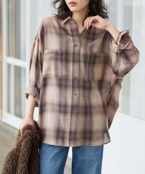 SLOBE IENA(スローブイエナ)の「《WEB限定カラーあり/追加2》ビエラチェックルーズシャツ(シャツ/ブラウス・レディース・ブラック/ネイビー/ブラウン・FREE)」の17枚目の写真