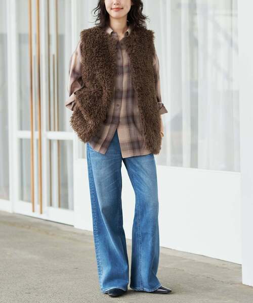SLOBE IENA(スローブイエナ)の「《WEB限定カラーあり/追加2》ビエラチェックルーズシャツ(シャツ/ブラウス・レディース・ブラック/ネイビー/ブラウン・FREE)」の22枚目の写真