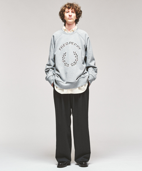 417 EDIFICE（フォーワンセブンエディフィス）の「FRED PERRY / フレッドペリー TARTAN APPLIQUE SWEATSHIRT（スウェット・メンズ・ネイビー/チャコールグレー・MEDIUM/LARGE）」の5枚目の写真