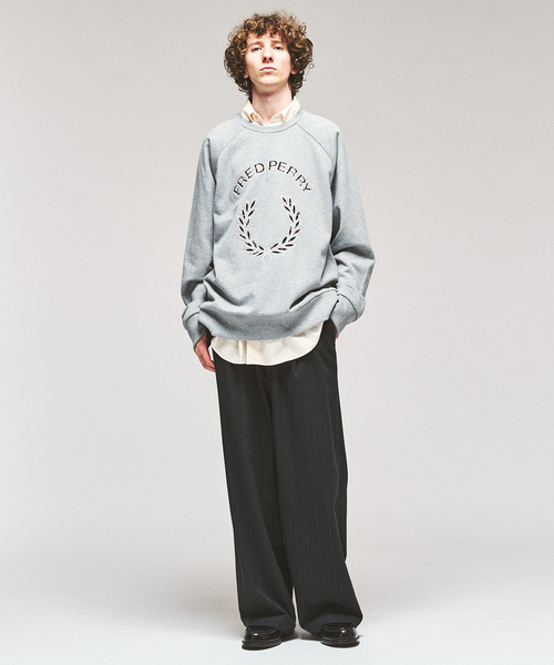 417 EDIFICE（フォーワンセブンエディフィス）の「FRED PERRY / フレッドペリー TARTAN APPLIQUE SWEATSHIRT（スウェット・メンズ・ネイビー/チャコールグレー・MEDIUM/LARGE）」の8枚目の写真