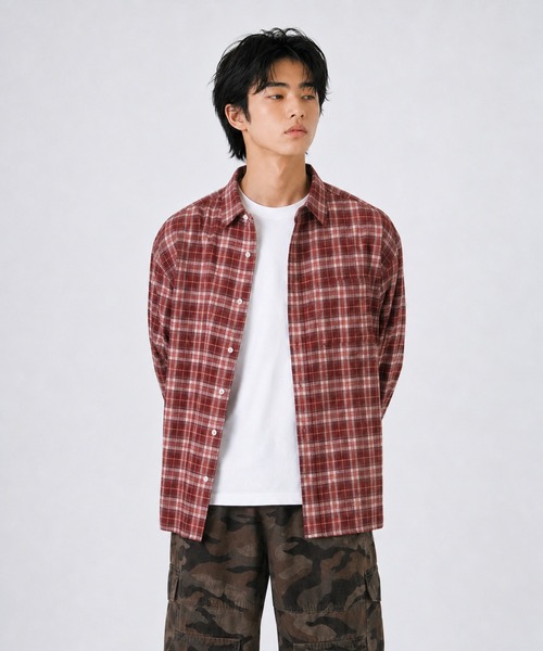 FILLIP J(フィリップジェー)の「セミオーバーサイズシャツ(Tシャツ/カットソー・メンズ・グレイッシュベージュ/ネイビー/ピンク/ブルー系その他/ダークブルー/ブルー/モカ/レッド系/ネイビー系/スカイブルー系/ダークブラウン/ベージュ/ホワイト/ブラック系1/ブラック系/ネイビー×ホワイト/ライトベージュ/ダークネイビー/ダークベージュ/チャコール/レンガ/グレイッシュブルー・LARGE/MEDIUM/X-LARGE)」の22枚目の写真