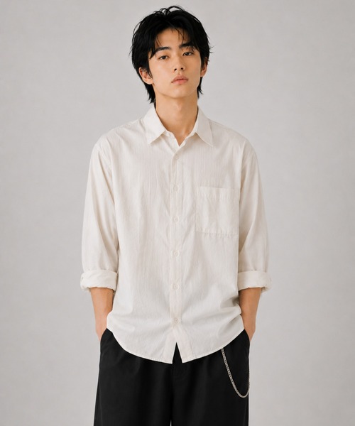 FILLIP J(フィリップジェー)の「セミオーバーサイズシャツ(Tシャツ/カットソー・メンズ・グレイッシュベージュ/ネイビー/ピンク/ブルー系その他/ダークブルー/ブルー/モカ/レッド系/ネイビー系/スカイブルー系/ダークブラウン/ベージュ/ホワイト/ブラック系1/ブラック系/ネイビー×ホワイト/ライトベージュ/ダークネイビー/ダークベージュ/チャコール/レンガ/グレイッシュブルー・LARGE/MEDIUM/X-LARGE)」の2枚目の写真