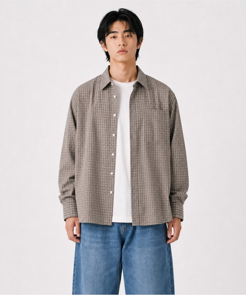 FILLIP J(フィリップジェー)の「セミオーバーサイズシャツ(Tシャツ/カットソー・メンズ・グレイッシュベージュ/ネイビー/ピンク/ブルー系その他/ダークブルー/ブルー/モカ/レッド系/ネイビー系/スカイブルー系/ダークブラウン/ベージュ/ホワイト/ブラック系1/ブラック系/ネイビー×ホワイト/ライトベージュ/ダークネイビー/ダークベージュ/チャコール/レンガ/グレイッシュブルー・LARGE/MEDIUM/X-LARGE)」の9枚目の写真