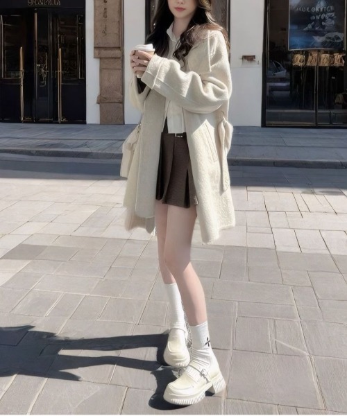 &soiree(アンドソワレ)の「スタンドカラーダブルボタンミドルコート(その他アウター・レディース・アイボリー・X-LARGE/LARGE)」の3枚目の写真