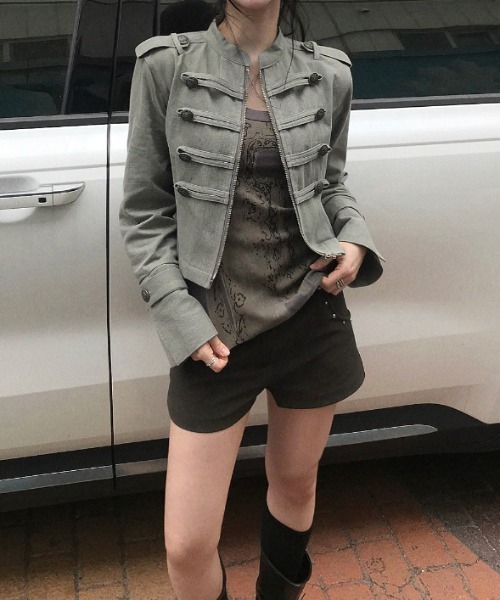 FAVORITO(ファヴォリート)の「ジップ付きスタンドカラージャケット(その他アウター・レディース・カーキ/ベージュ/ブラック・F)」の10枚目の写真