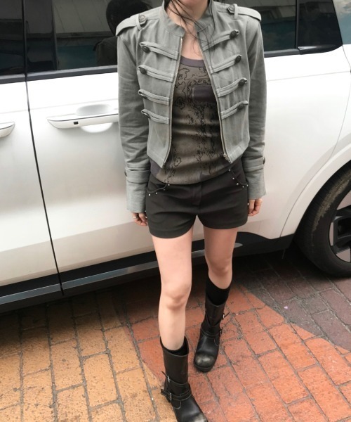 FAVORITO(ファヴォリート)の「ジップ付きスタンドカラージャケット(その他アウター・レディース・カーキ/ベージュ/ブラック・F)」の11枚目の写真