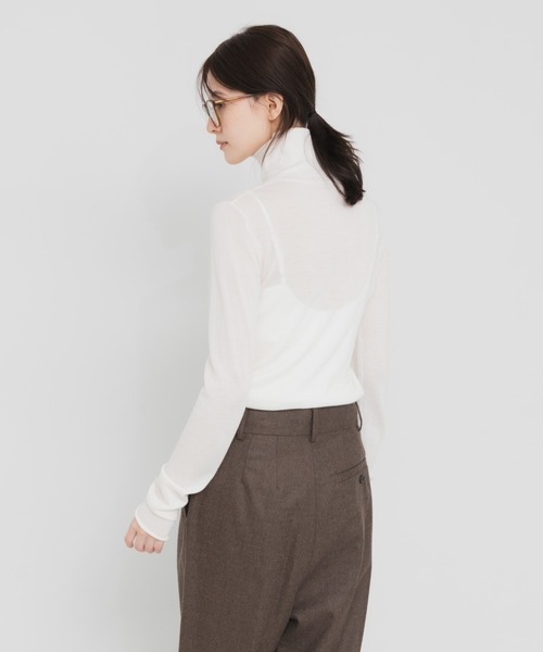 URBAN RESEARCH(アーバンリサーチ)の「WOOL SILK TURTLENECK KNIT(ニット/セーター・レディース・チャコールグレー/ライトブルー/オフホワイト・FREE)」の15枚目の写真