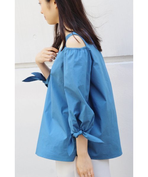 FIGARO Paris（フィガロパリ）の「肩開きVネックブラウス◆（シャツ/ブラウス・レディース・ブルー系その他/ホワイト/カーキ・38/36）」の3枚目の写真