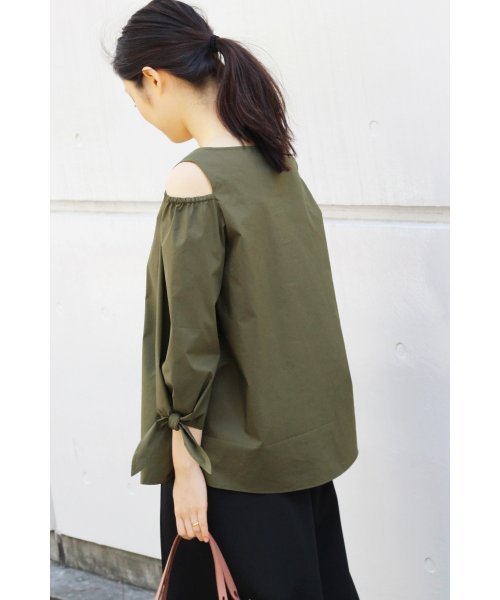 FIGARO Paris（フィガロパリ）の「肩開きVネックブラウス◆（シャツ/ブラウス・レディース・ブルー系その他/ホワイト/カーキ・38/36）」の15枚目の写真