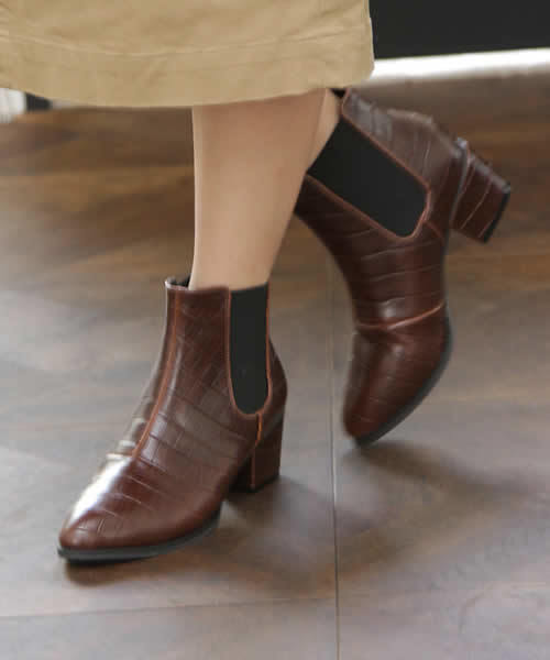 SESTO（セスト）の「チャンキーヒールのサイドゴアブーツ（ブーツ・レディース・ブラック系その他/ブラック/ブラウン系その他・3L/L/S/M/LL）」の18枚目の写真