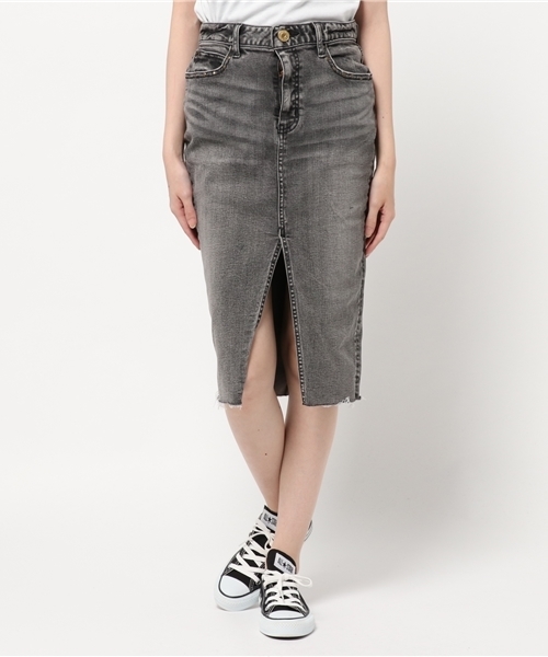 MOUSSY（マウジー）の「FRONT SLIT SK（デニムスカート・レディース・ブラック/ブルー・1）」の3枚目の写真