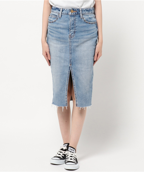 MOUSSY（マウジー）の「FRONT SLIT SK（デニムスカート・レディース・ブラック/ブルー・1）」の4枚目の写真