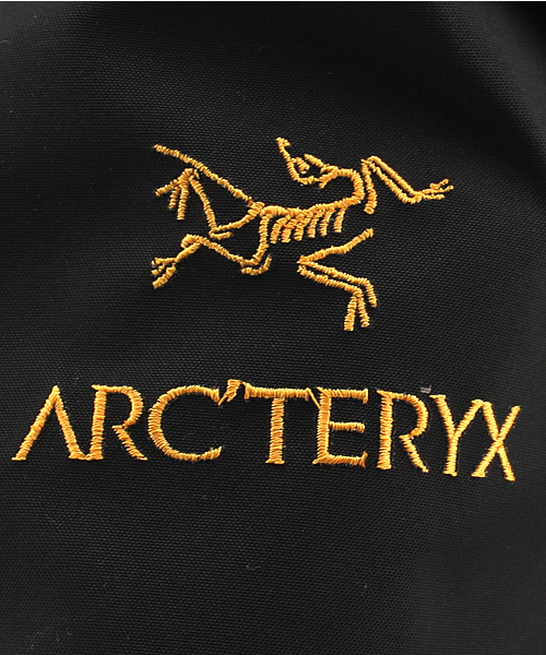 BEAMS(ビームス)の「【ARC'TERYX / ARRO 22】(バックパック/リュック・メンズ・ブラック・22リットル)」の6枚目の写真