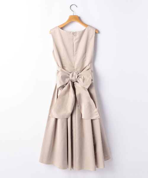 Tiara(ティアラ)の「バックリボンドレス(ワンピース・レディース・ピンクベージュ/ブラック/ネイビー・L/S/M)」の13枚目の写真