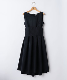 バックリボンドレス