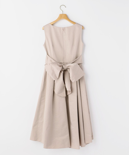 Tiara(ティアラ)の「バックリボンドレス(ワンピース・レディース・ピンクベージュ/ブラック/ネイビー・L/S/M)」の4枚目の写真