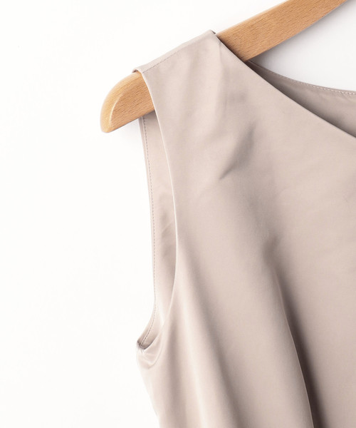 Tiara(ティアラ)の「バックリボンドレス(ワンピース・レディース・ピンクベージュ/ブラック/ネイビー・L/S/M)」の7枚目の写真