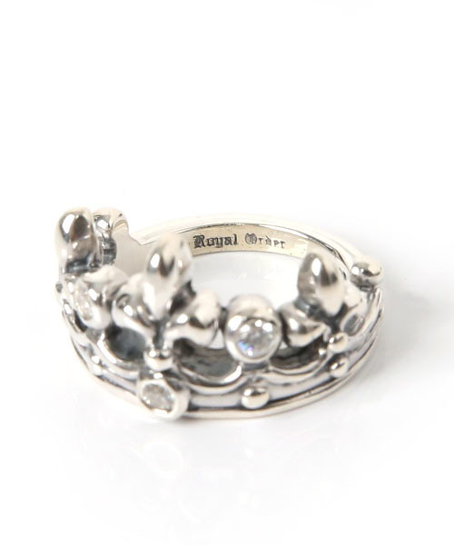 ROYAL ORDER（ロイヤルオーダー）の「TIARA RING w/ 3 CZS（リング・メンズ・シルバー・16号 US-8/18号 US-9/13号 US-6h/15号 US-7h/9号 US-4h/12号 US-6/10号 US-5）」の6枚目の写真