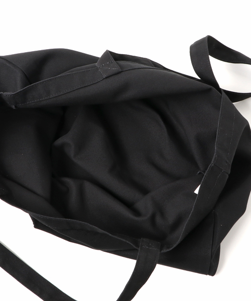 WEGO（ウィゴー）の「WEGO/アーチロゴトートバッグ（トートバッグ・メンズ・ホワイト/ブラック・FREE）」の4枚目の写真