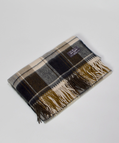 archives（アルシーヴ）の「大判チェックストール（ストール/ショール・レディース・ブラック/ベージュ/グリーン/ネイビー/ダークブルー/ピンク/レッド/ブルー/ワイン/モスグリーン・MEDIUM）」の3枚目の写真