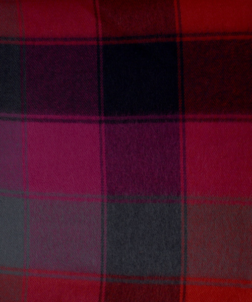 archives（アルシーヴ）の「大判チェックストール（ストール/ショール・レディース・ブラック/ベージュ/グリーン/ネイビー/ダークブルー/ピンク/レッド/ブルー/ワイン/モスグリーン・MEDIUM）」の19枚目の写真