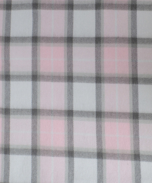 archives（アルシーヴ）の「大判チェックストール（ストール/ショール・レディース・ブラック/ベージュ/グリーン/ネイビー/ダークブルー/ピンク/レッド/ブルー/ワイン/モスグリーン・MEDIUM）」の11枚目の写真