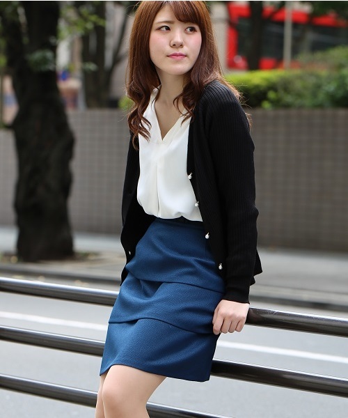 TRUDEA（トルディア）の「(日本製)ティアードスカート（スカート・レディース・ネイビー/ブルー/ワイン/ライトグレー/ベージュ・LARGE/MEDIUM/SMALL）」の14枚目の写真